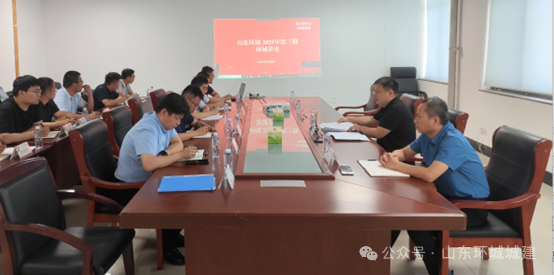 6月3日，環(huán)城城建舉辦“環(huán)城講堂”培訓(xùn)活動(dòng)，圍繞“道路、橋梁工程施工質(zhì)量提升”課題···